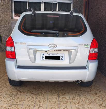 HYUNDAI TUCSON 2.0 MPFI GLS 16V 143CV 2WD FLEX 4P AUTOMÁTICO HYUNDAI TUCSON 2.0 MPFI GLS 16V 143CV 2WD FLEX 4P AUTOMÁTICO